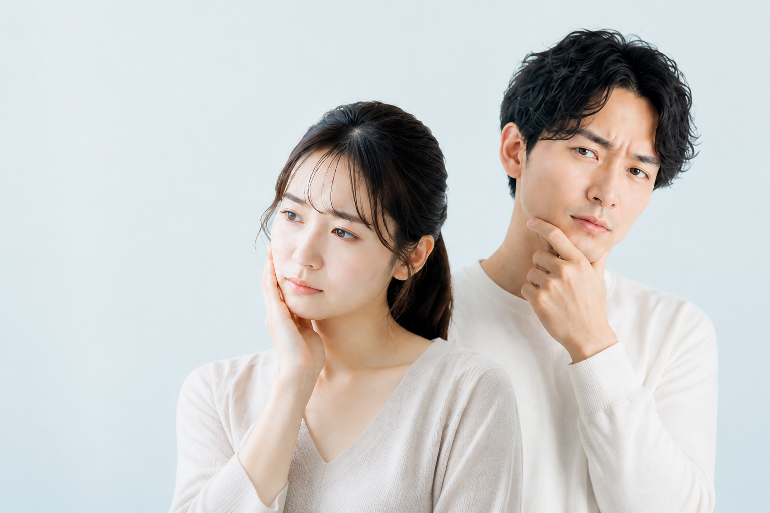 美容や脱毛について悩む女性と男性